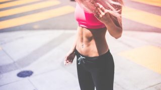 ドローインはダイエットや腰痛に効果あり!?正しいやり方を知って今すぐトレーニングをしよう!
