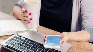 デスクワークでの腰痛対策!上手な椅子の座り方