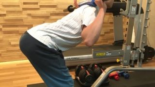 脊柱起立筋を効果的に鍛える筋トレ!グッドモーニングのやり方を解説