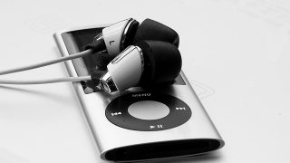 【邦楽・洋楽】筋トレのモチベーションアップ曲!おすすめの音楽BGMをyoutubeから紹介♫