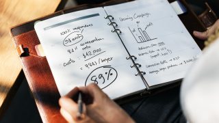 筋トレ記録は成功のカギ!ノートの書き方やおすすめアプリを徹底紹介